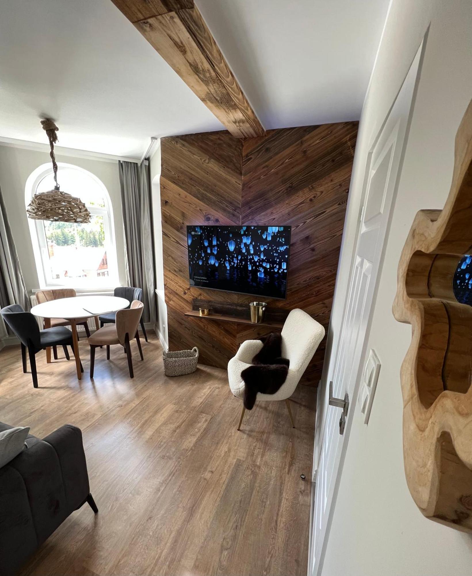 Apartament Villa Nelly ชกลาร์สกา ปอเรมบา ภายนอก รูปภาพ